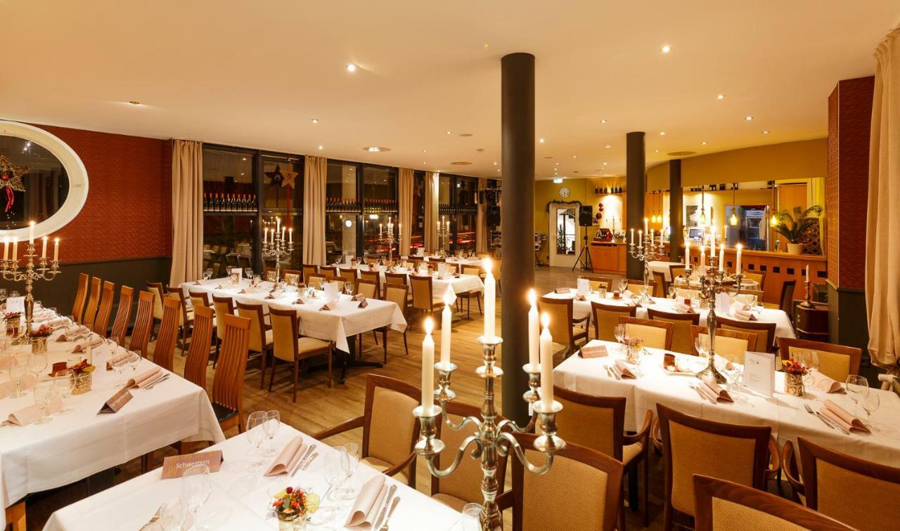 Hotel Antares Halberstadt Bagian luar foto